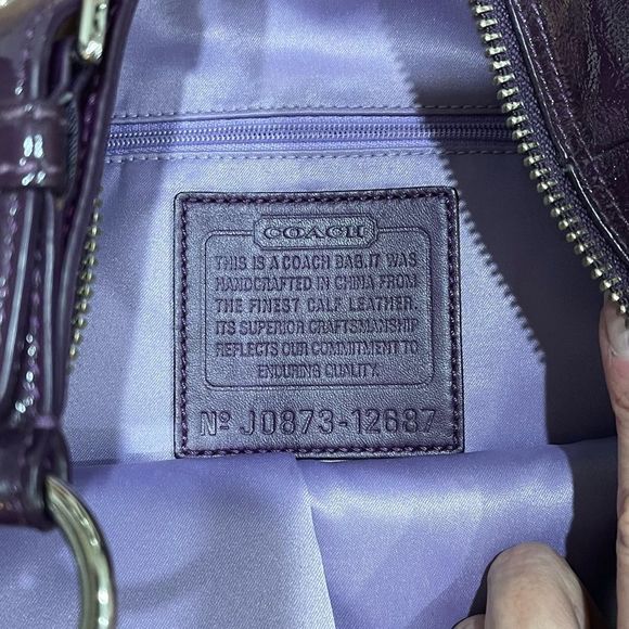 EUC Coach SoHo Hobo Shoulder Bag Patent Leather Purple Eggplant Plum - Picture 2 of 8